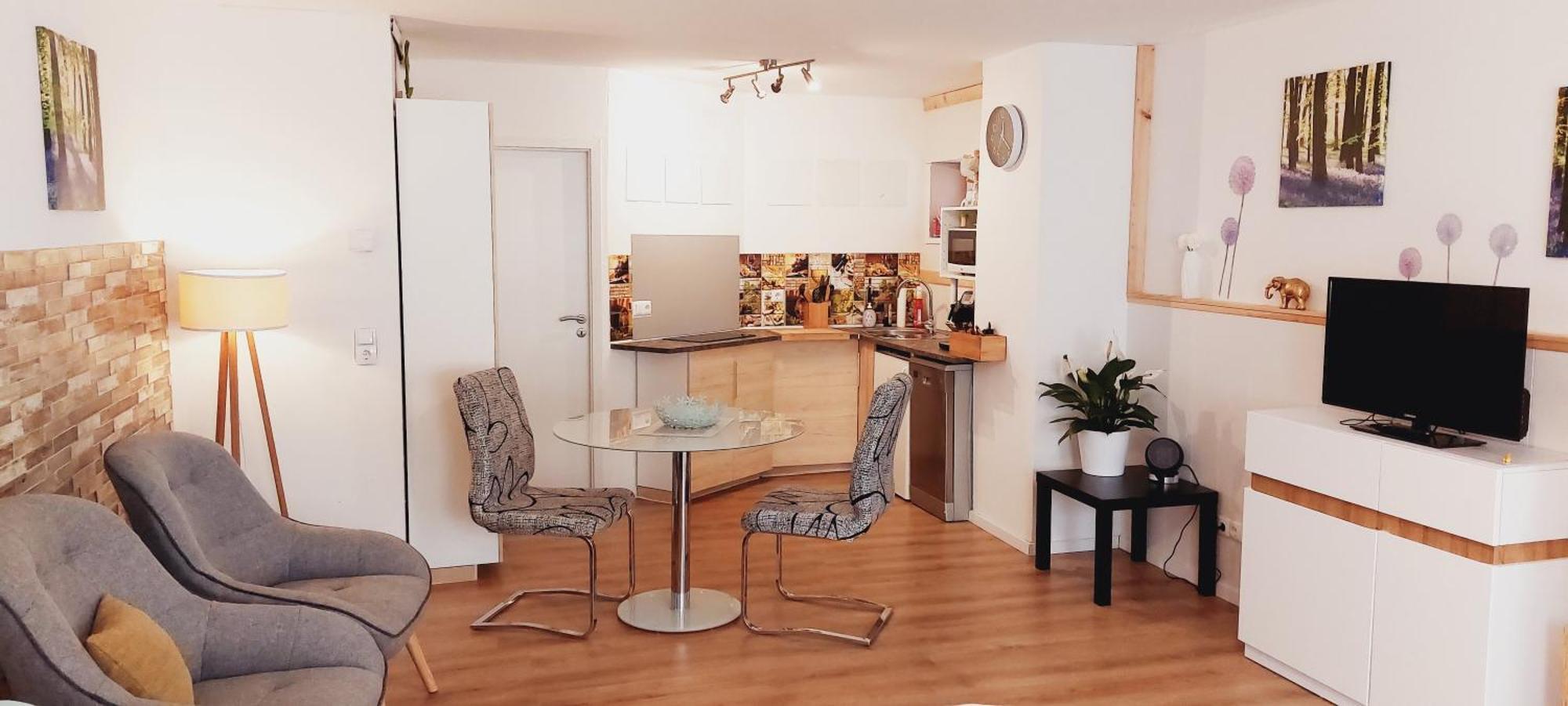 Modernes Souterrain Apartment Black Forest Mit Separatem Eingang Und Kfz-Stellplatz Bad Dürrheim Eksteriør bilde